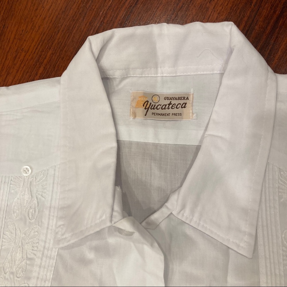 Vintage white Guayabera Yucateca shirt. EUC.